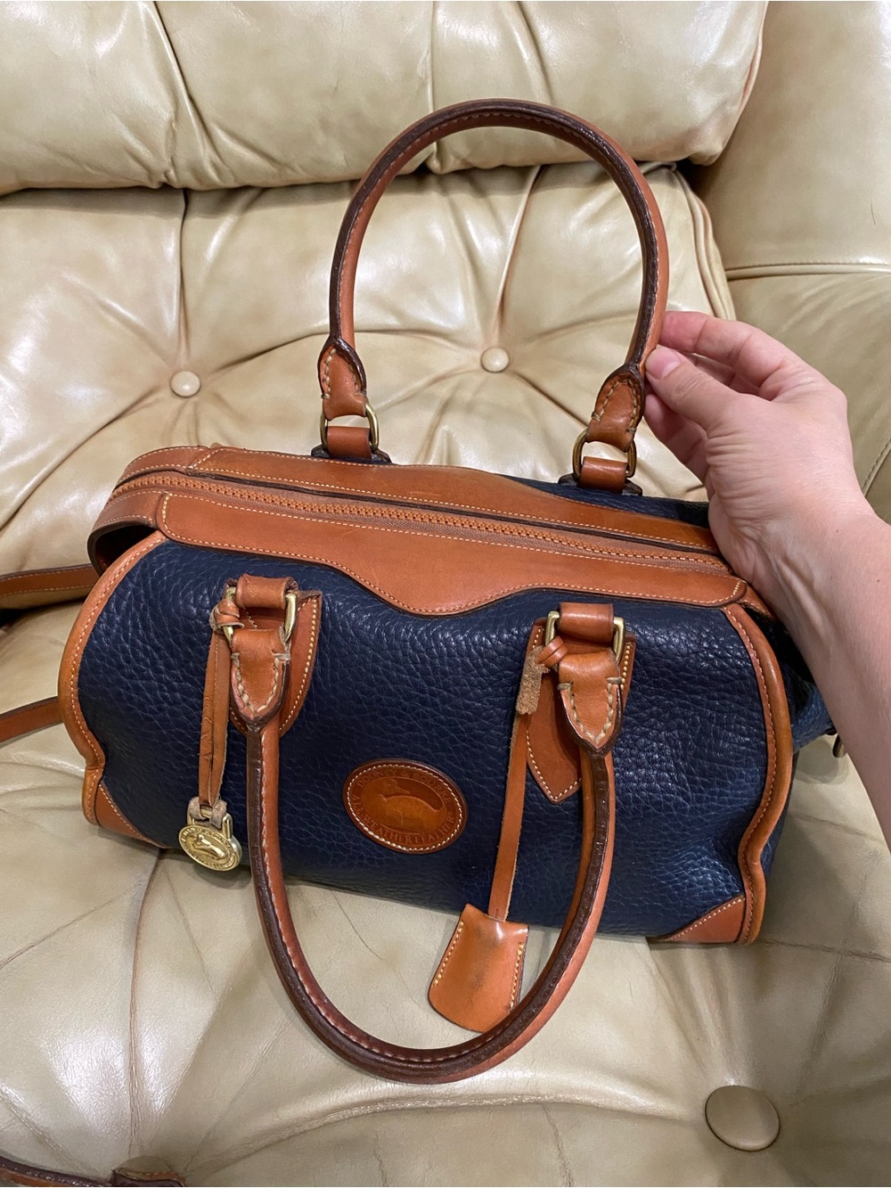 Vintage Navy Dooney & Bourke Gladstone Satchel w/Lock AWL Leather Doctor - Picture 6 of 16